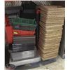 Image 2 : PALLET OF ASSORTED GROCERY BASKETS & MOLDED