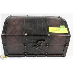 ESTATE BROWN DECORATIVE WOOD STORAGE