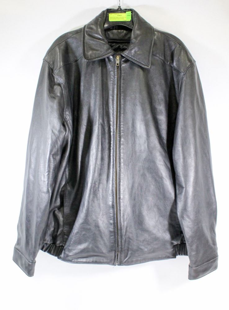 MENS SIZE MED LEATHER JACKET WITH REMOVABLE LINER