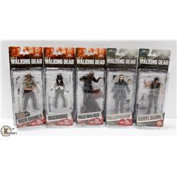 LOT OF 5 WALKING DEAD ASSORTED ACTION FIGURES.