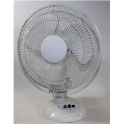 WHITE TABLE FAN
