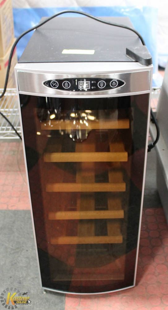 12 BOTTLE FREE STANDING WINE COOLER WORKS.