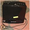 Image 1 : ORECK AIR PURIFIER.