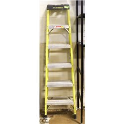 FEATHERLITE STEP LADDER