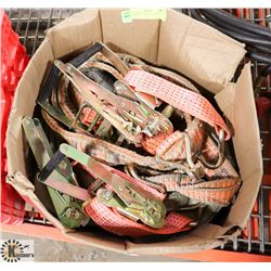 4 HEAVY DUTY RATCHETS AND STRAPS