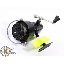 VINTAGE GARCIA MITCHELL 301 SPINNING REEL