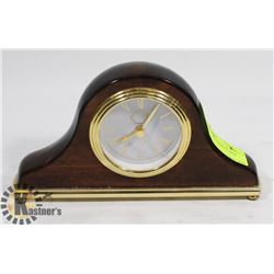 VINTAGE SHELL MANTLE CLOCK
