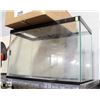 Image 1 : UNCLAIMED MERCHANDISE FISH TANK