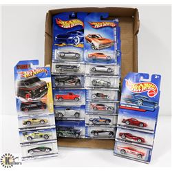 BOX OF SIZE 10 RUBBER GLOVES SOLD WITH HARDSHELL