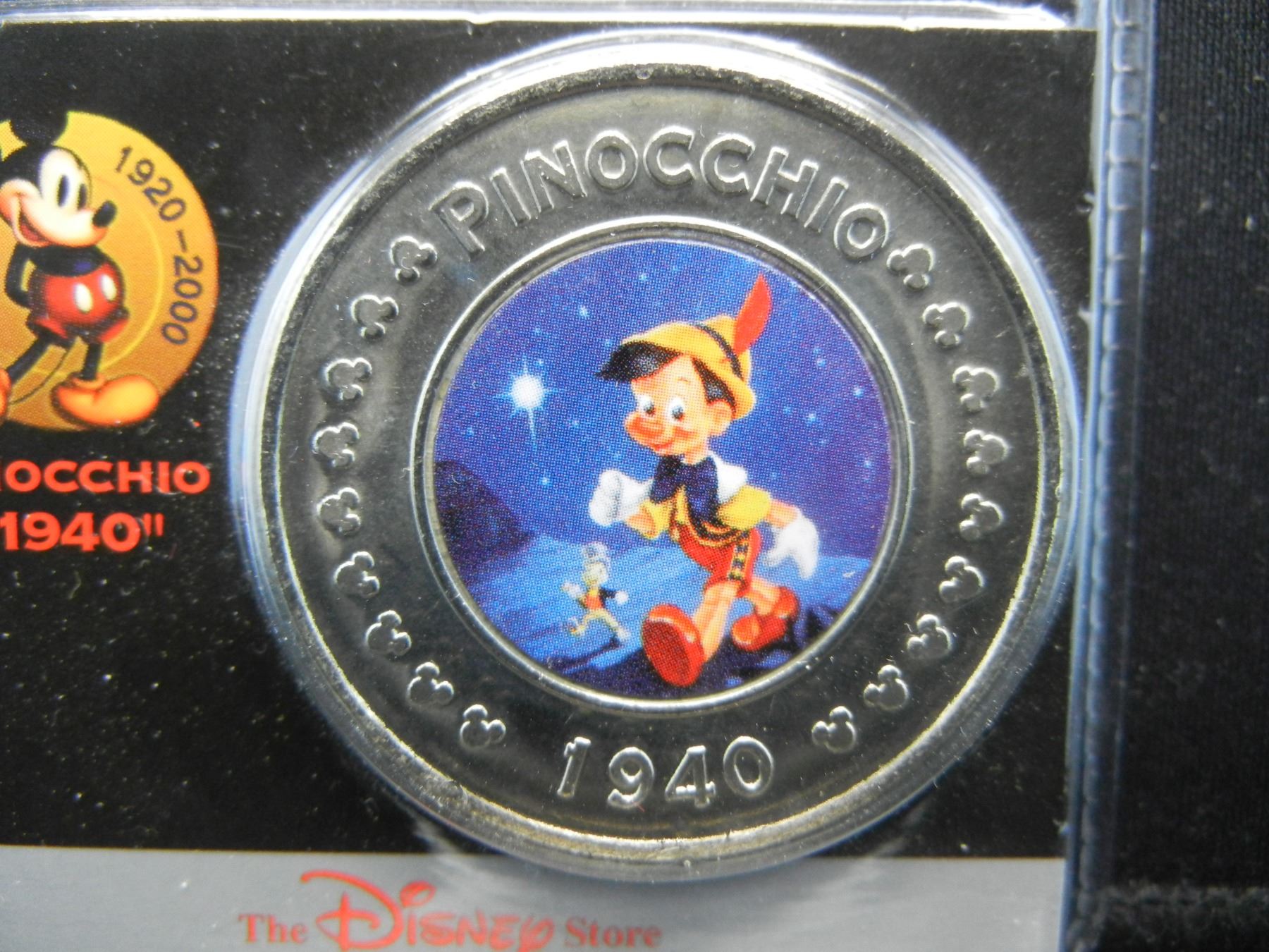 DISNEY Pinocchio coin. GENUINE DISNEY product