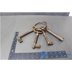 Giant Skeleton Keys on Ring