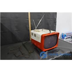 Admiral T-102 Retro TV