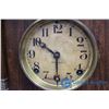 Image 2 : Ingraham Wooden Mantle Clock