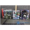 Image 1 : (3) NIB NFL Figures