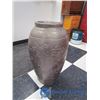 Image 2 : Ceramic Pot
