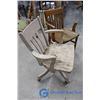 Image 2 : (2) Wooden Chairs