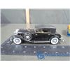Image 2 : 1932 Chrysler Lebaron Model, Blue Bird Toffee Tin and Hit Ray Electron Tube
