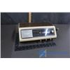 Image 1 : Zenith Solid State AM/FM Radio