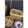 Image 2 : Assorted Wicker Decor