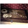 Image 8 : *Makeup/Jewelry Case w/Contents
