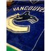 Image 3 : Vancouver Canucks Fleece Throw