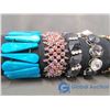 Image 3 : *(10) Bracelets & Holder