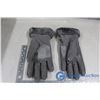 Image 2 : Ladies Black Gloves with Fake Fur Trim