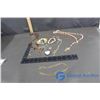 Image 1 : Misc Gold and Multicoloured Jewelry
