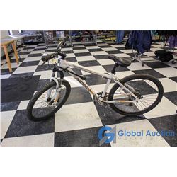 Mens Mountain Norco White