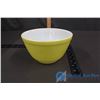 Image 12 : (4) Pyrex Bowls