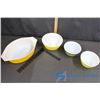 Image 3 : (4) Pyrex Bowls