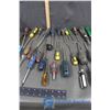 Image 3 : Large Assortment of Screwdrivers