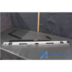 24" Wrecking Bar & 36" Aluminum Level