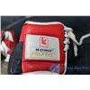 Image 3 : Large Duffle Bag and Hockey Gloves