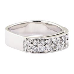 0.60 ctw Diamond Ring - 18KT White Gold