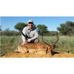 5 - DAY HUNT FOR 2 HUNTERS IN SOUTH AFRICA FOR DUIKER, STEENBOK, IMPALA, WARTHOG, BABOON AND JACKAL 