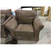 Image 4 : NEW MICROFIBER 3-Piece Sofa, Love and Chair Living room set - Chocolate color