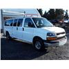 Image 2 : H5 --  2010 CHEVROLET EXPRESS G3500 LT , White , 167179  KM's