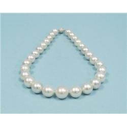A good South Sea pearl necklace graduated in size
