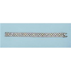 ART DECO - A French platinum and diamond bracelet
