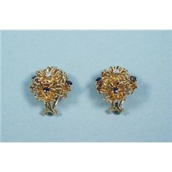 TIFFANY & CO - A pair of 18 kt. gold floral clust