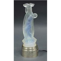 ART DECO - ETLING, FRANCE. A well detailed opalin