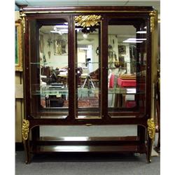 A fine antique French Louis XV style vitrine. Sat