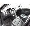 Image 8 : H1 --  2011 VW TIGUAN S  , Black , 98756  KM's
