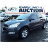 Image 1 : H5 --  2011 CHEVROLEY TRAVERSE LS, GREY, 188,545 KMS