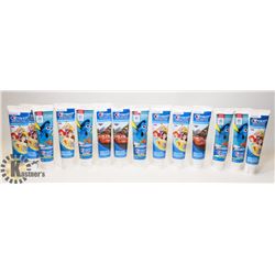 LOT OF COLGATE TOOTHPASTE.