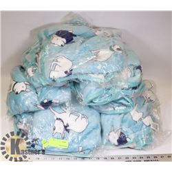 LOT OF DOGGO BLANKIES