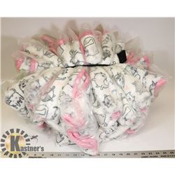 LOT OF MEOW MEOW BLANKIES