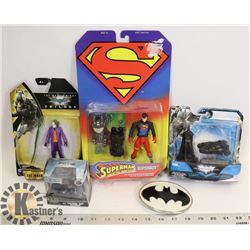 LOT OF BATMAN AND SUPERMAN COLLECTIBLE