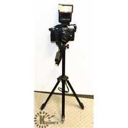 MINOLTA MAXXUM 7000 FILM CAMERA WITH FLASH AND